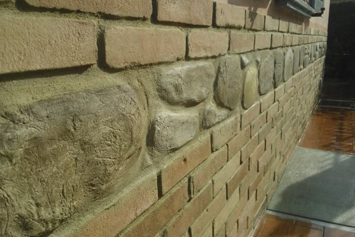 arzani decorazioni realizza rivestimenti per colonne interne ed esterne ad effetto mattoni faccia vista